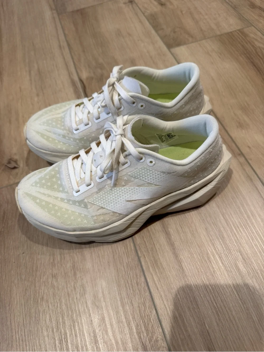 New Balance Women's White Athletic Lace-Up Running Shoes